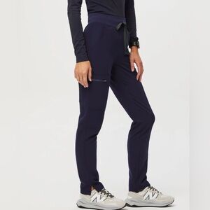 Figs Yola High Waisted Scrub Pant (Navy)